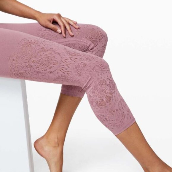 Lululemon Reveal Crop *Zen Expression - Picture 3 of 6